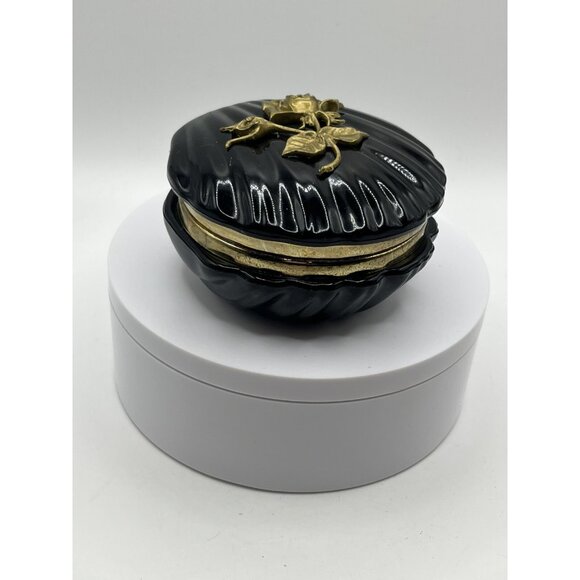 VINTAGEHinged Trinket/Jewelry Box Vintage Plastic Black Decorative Gold Flowers - Picture 3 of 16